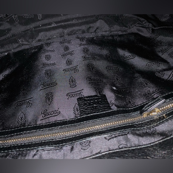 Beautiful EUC Authentic GUCCI hobo with signature G. - Picture 10 of 13